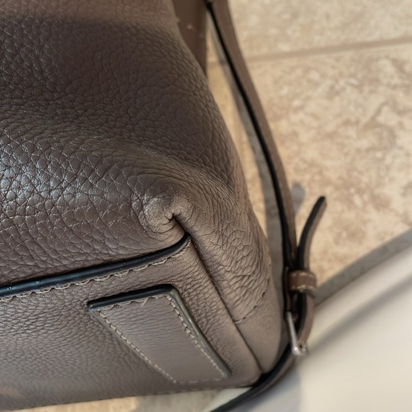 EUC Tory Burch McGraw triple compartment crossbody satchel tote - Picture 7 of 12